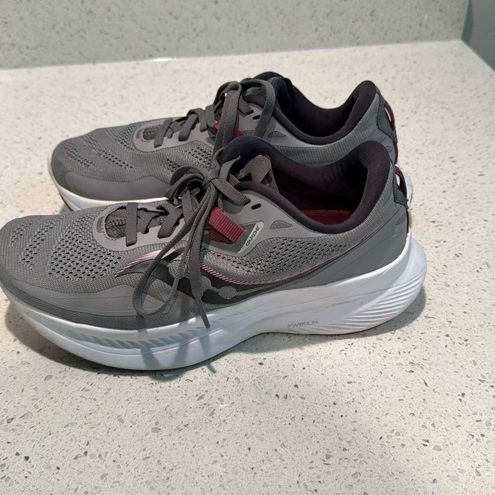 Saucony  guide pwr run women’s shoes